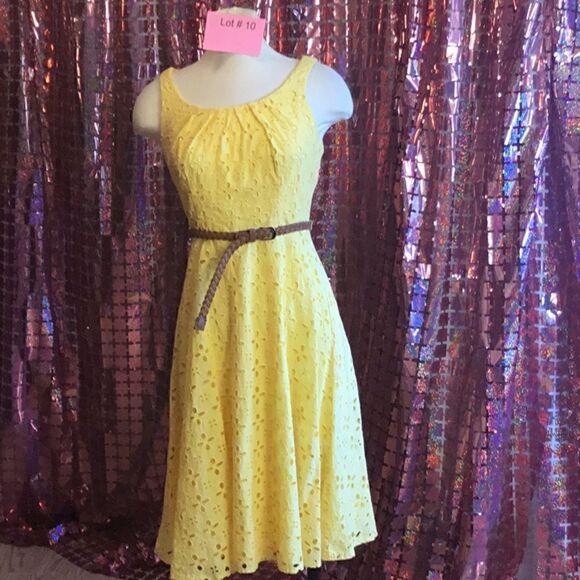 Sleeveless eyelet dress in bright yellow in size 4 - Picture 1 of 14